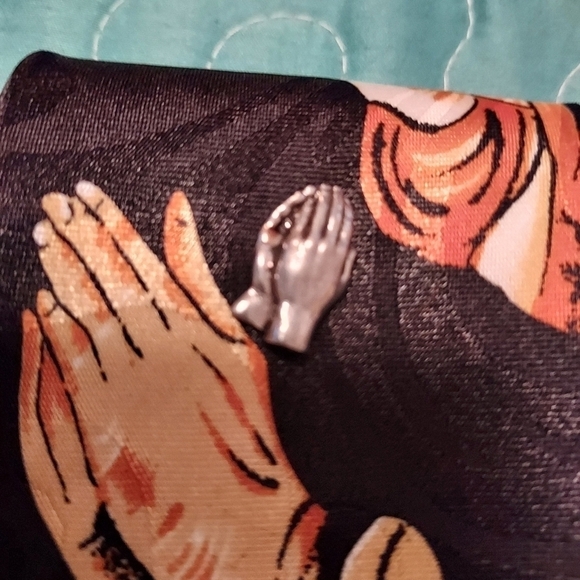 Two Ties mens Steven harris ,praying hand tie tac - Picture 12 of 12